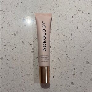 Aceology Passionfruit Refining Lip Scrub